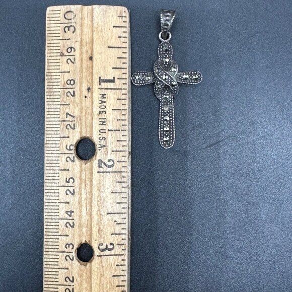 Vintage Sterling Silver Marcasite Knot Cross Pendant 925 One Missing Stone - Picture 7 of 7